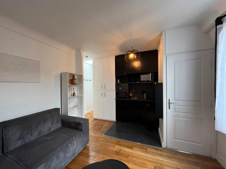 Central Typical Parisian Studio Eksteriør bilde